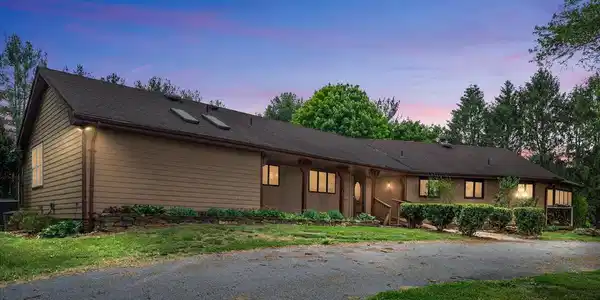 263 BOWLING GREEN ROAD