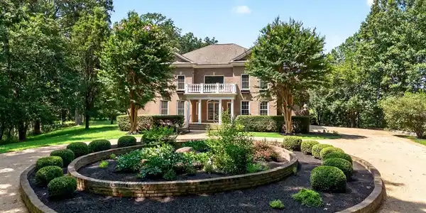9565 BRIAR LANE