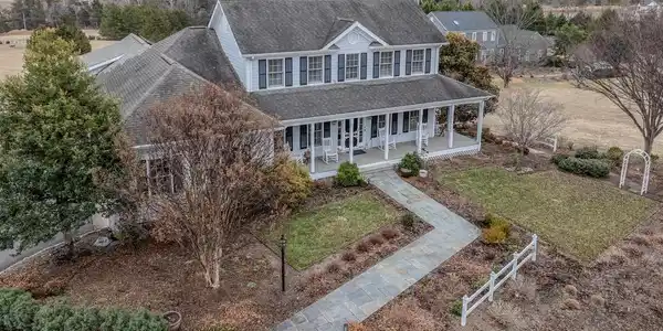 445 BURCHS CREEK RD