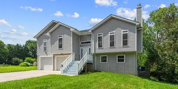 266 RIVERSIDE DRIVE