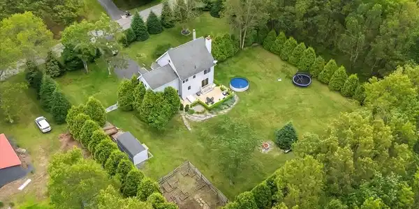 84 GOWER ROAD