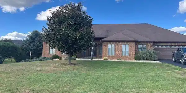 1687 THATCHER ROAD