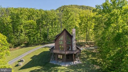 267 TOMAHAWK LANE