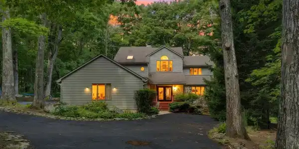 52 DEER SPRINGS LANE
