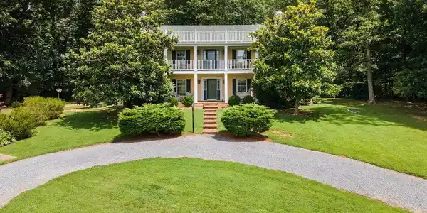 1115 CHAPEL ROAD