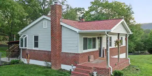55 POWELL LANE