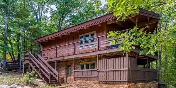 289 SHENANDALE DRIVE