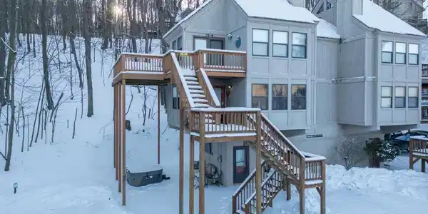 127 JEFFREY LANE