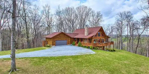 84 CARDINAL LANE