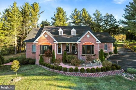 40 BIRDSONG LANE