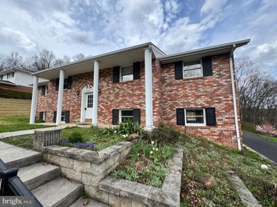 609 WELLINGTON LANE