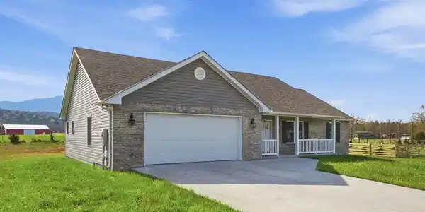 133 ARTHUR LANE