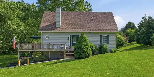 8825 TUSCARORA PIKE