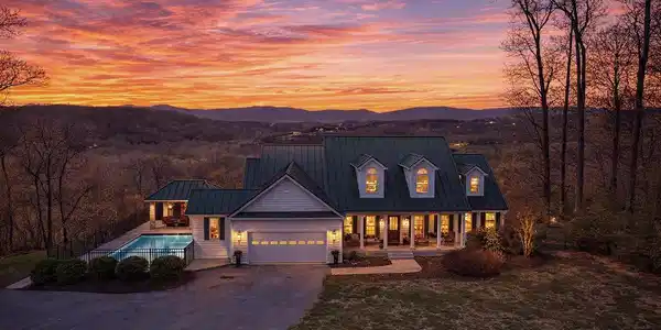 400 DEER RUN CIRCLE