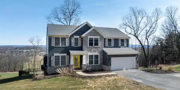 152 CHERRYWOOD WAY