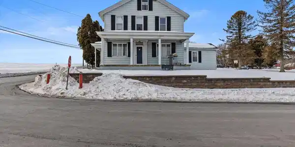 501 VALLEY ROAD