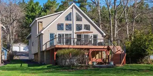 390 GLEN COVE ROAD