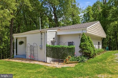 350 EVERGREEN LANE