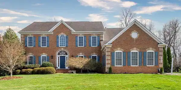 40409 AUTUMN OAK LANE
