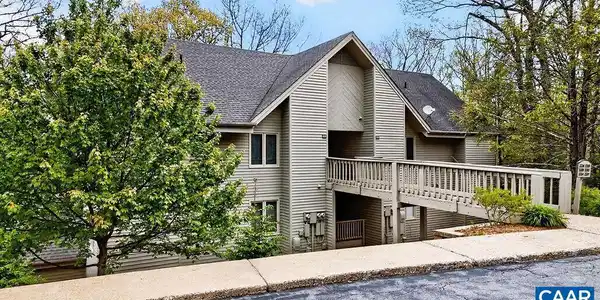 2231 TANNERS RIDGE CONDOS