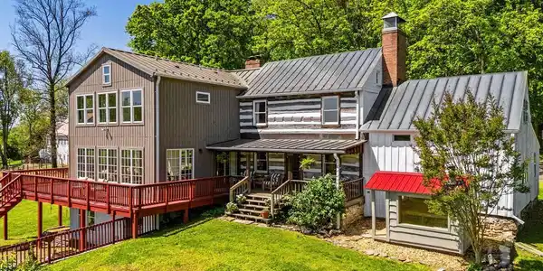 42165 BLACK WALNUT LANE