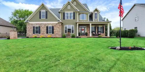 196 SUMMER BREEZE LANE