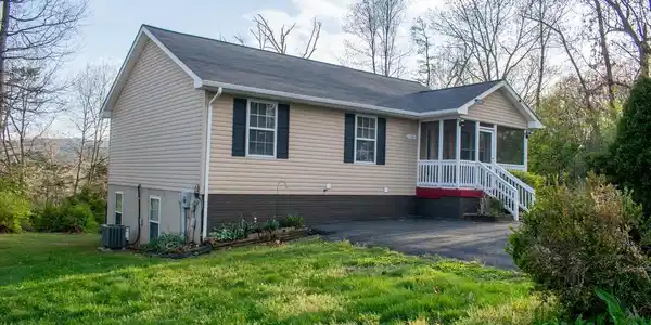 13 CRESTVIEW DRIVE