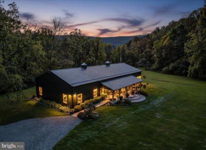 30 POLECAT HOLLOW BOULEVARD