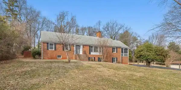 2515 NORTHFIELD RD