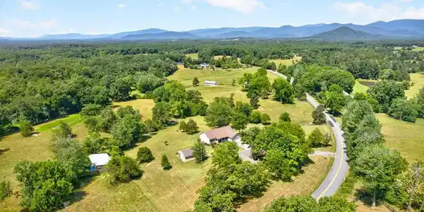 631 BUCK MOUNTAIN RD
