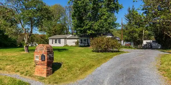 500 HAYFIELD ROAD