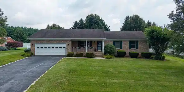 18 MEADOW LANE