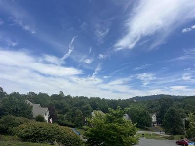 560 ROLLING VALLEY CT