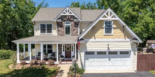 490 TWO RIVERS DR