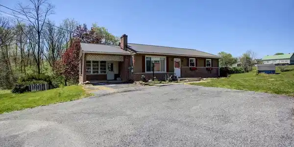 229 OAK FOREST DRIVE