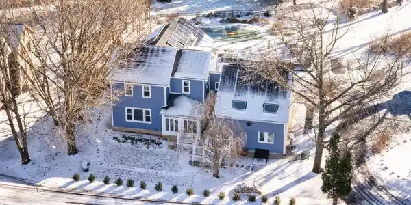 306 PAXINOSA RD W