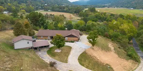 120 GALEN HEDRICK ROAD