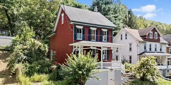 120 SILK STREET