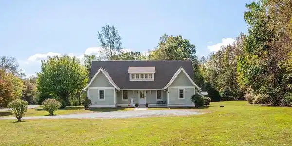 30 CEDAR MEADOW DR