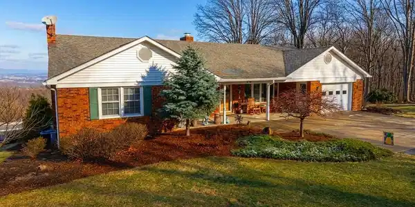 410 MCCOY LANE