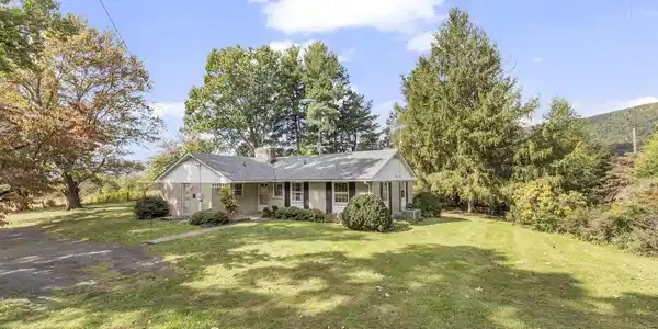 9281 DICK WOODS RD