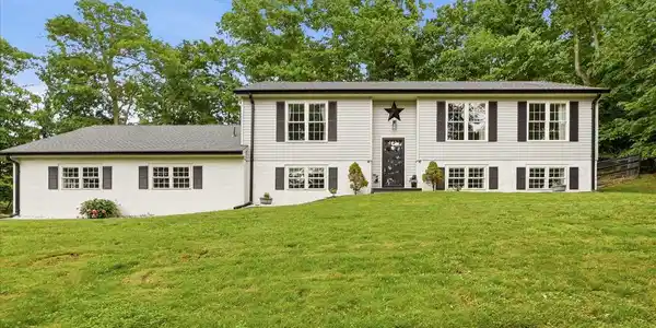 660 SALT LICK ROAD
