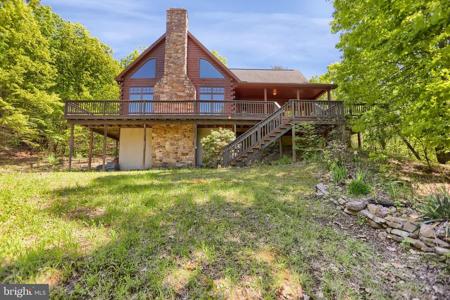 1898 ROCKY BLUFF LANE