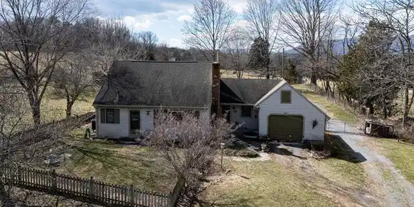 961 SANDY HOOK ROAD