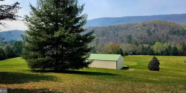 5690 ROBINSON TRACT ROAD