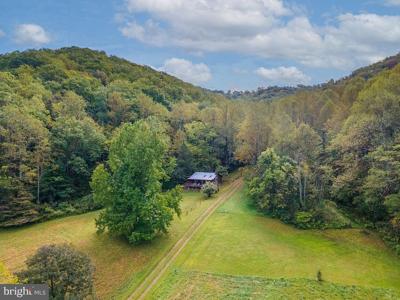 1463 QUAKER RUN ROAD