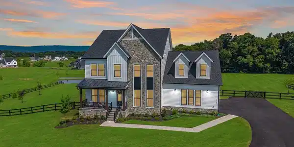 14707 FARMALL COURT