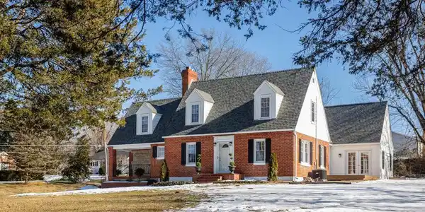 320 HOLLINGSWORTH ROAD