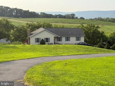 276 SKYLINE DRIVE