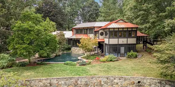 7263 LITTLE RIVER LANE